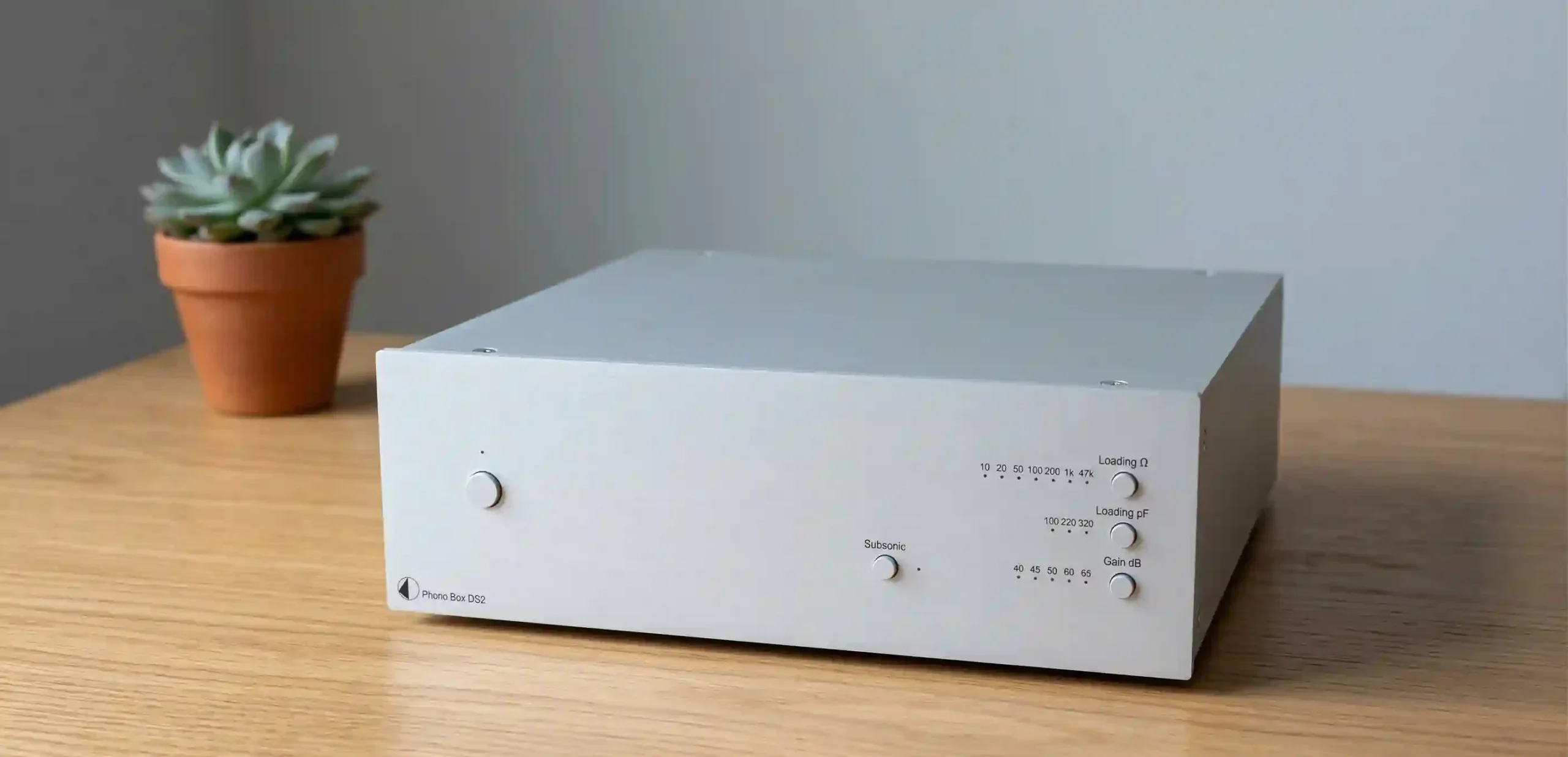 Pro-Ject Phono Box DS2