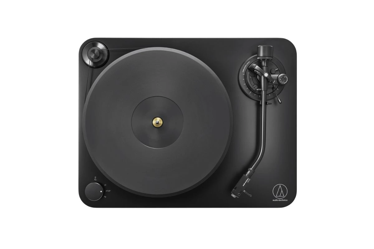 Audio-Technica AT-LP7X vue de dessus, plateau acrylique transparent 20 mm et bras en J