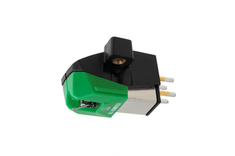 Cellule phono Audio-Technica AT-VM95E, gros plan